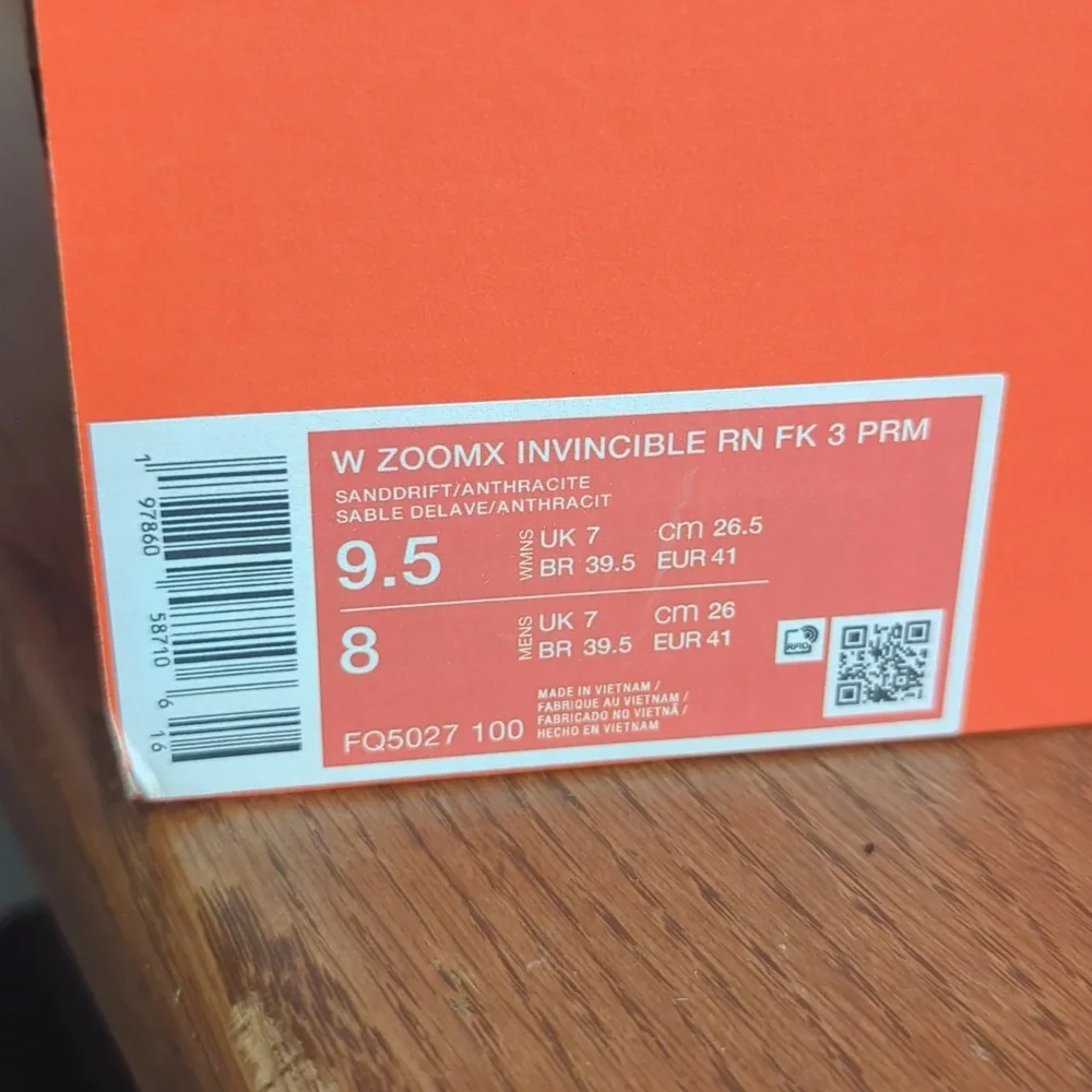 Nike ZOOMX Invincible Run FK, 9.5 Women's - Picture 6 of 9